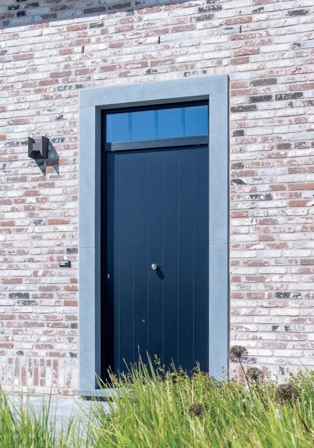 Moderne antraciet voordeur met bovenlicht